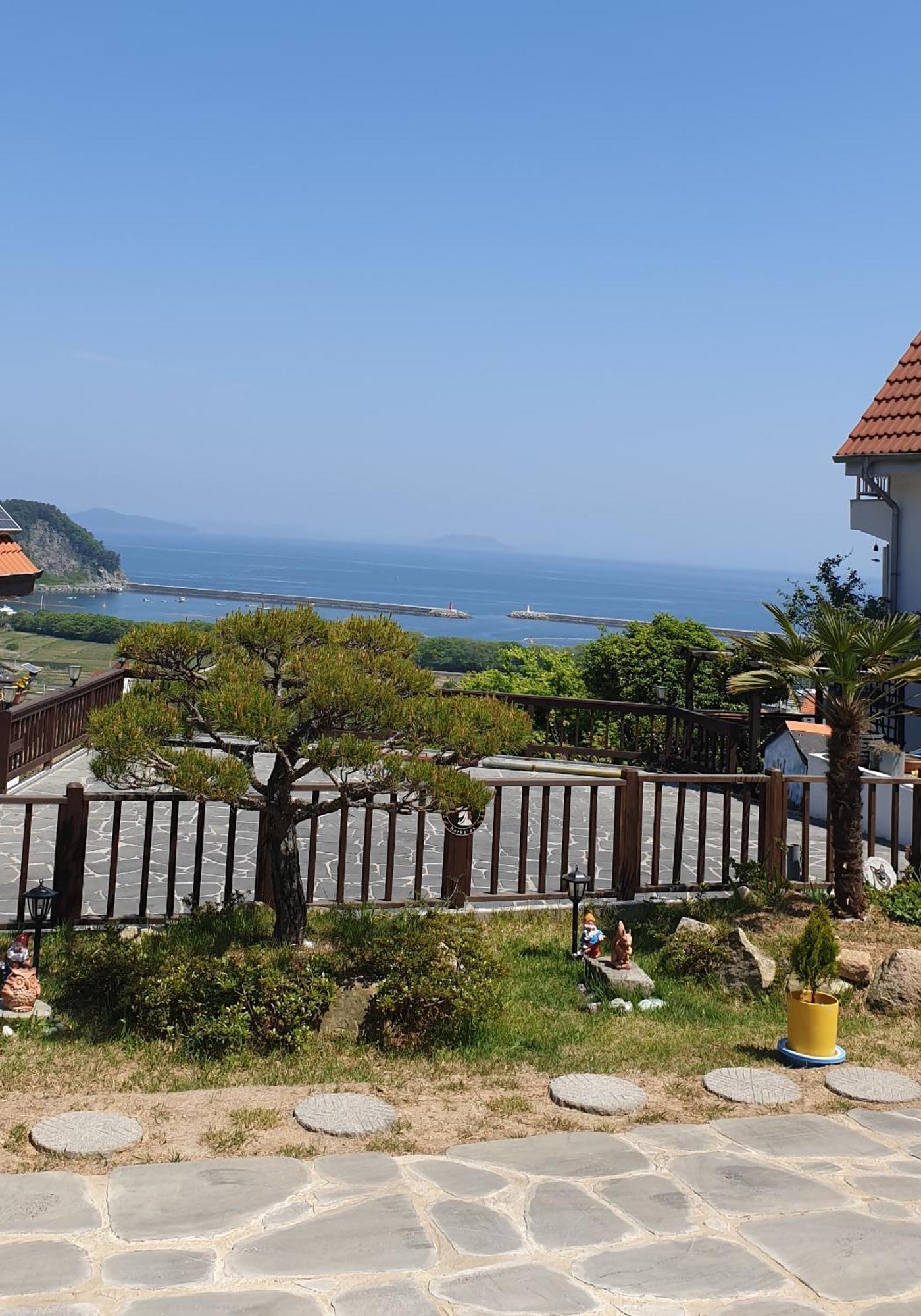 Herkules Namhae German Village Exterior foto